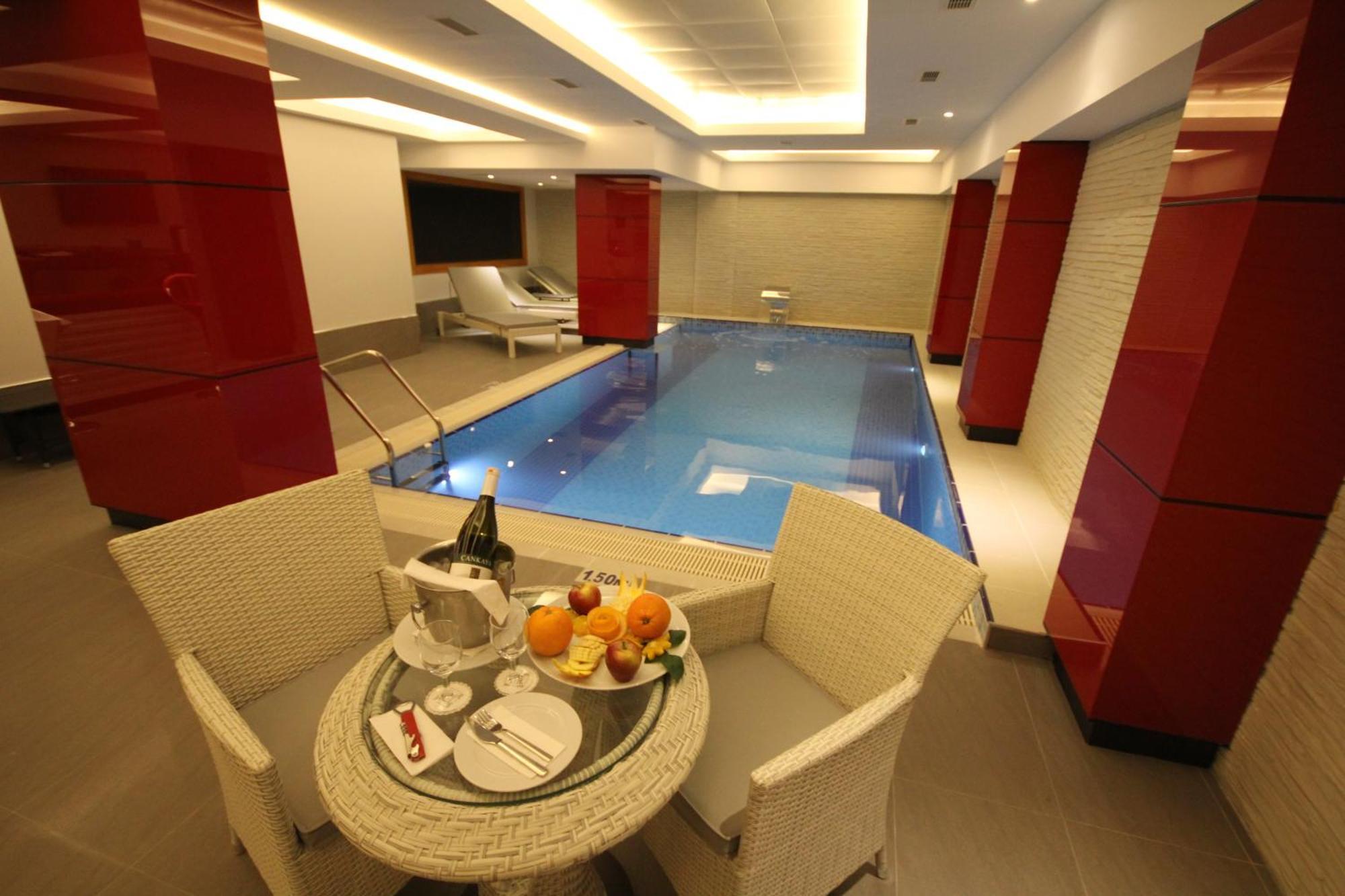Grand Washington Hotel Istanbul Bagian luar foto